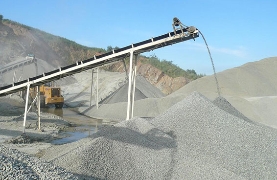 江蘇雙箭-輸送機(jī)采石廠應(yīng)用場景